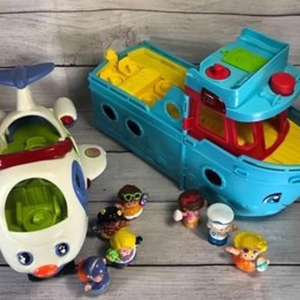 Little people cruise ship and plane